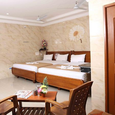 Hotel Senthur Raja Rāmeswaram エクステリア 写真